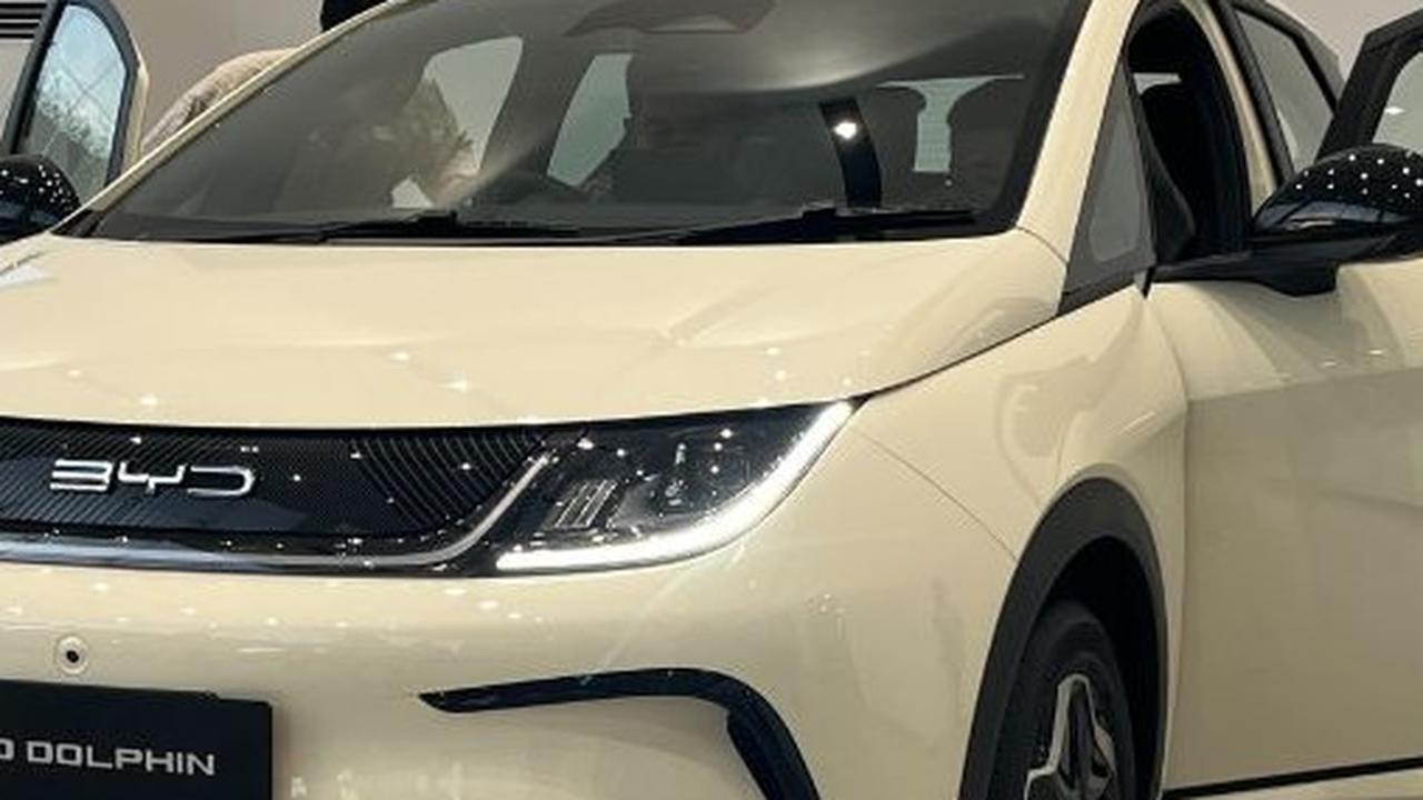 BYD Luncurkan Tiga Mobil Listrik Baru di IIMS 2024, Harga Termurah Dibanderol Rp425 Juta
