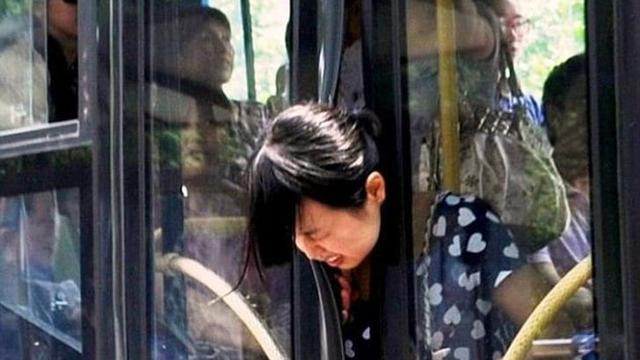 8 Potret Kesialan Orang, Bikin Nyesek yang Lihat