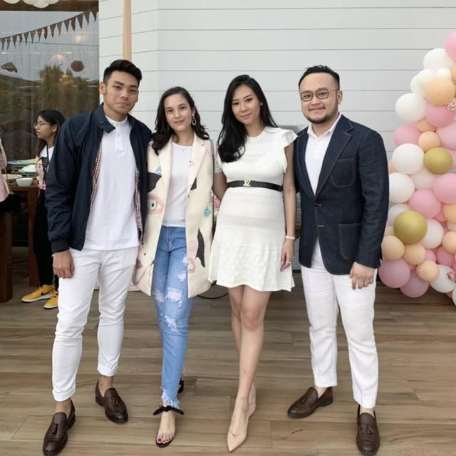 Chelsea Islan dan Rob Clinton