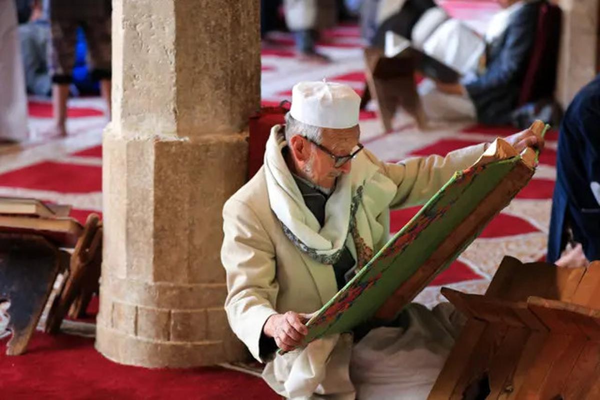 Doa Surat Al Baqarah Ayat 285-286, Keaaiban Berupa Pelindung Malam dan Peneguh Iman