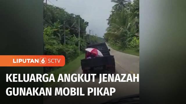 Rekaman video amatir sebuah mobil bak terbuka yang membawa jenazah menuju rumah duka di Desa Kujang, Kab. Lebak Banten viral di medsos. Keluarga terpaksa membawa pulang jenazah dengan angkutan seadanya karena tak mampu sewa ambulans.