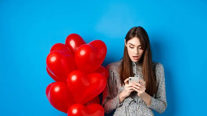 Jangan Terkecoh! Ini 5 Tanda Kamu Jadi Korban Love Bombing - Cover