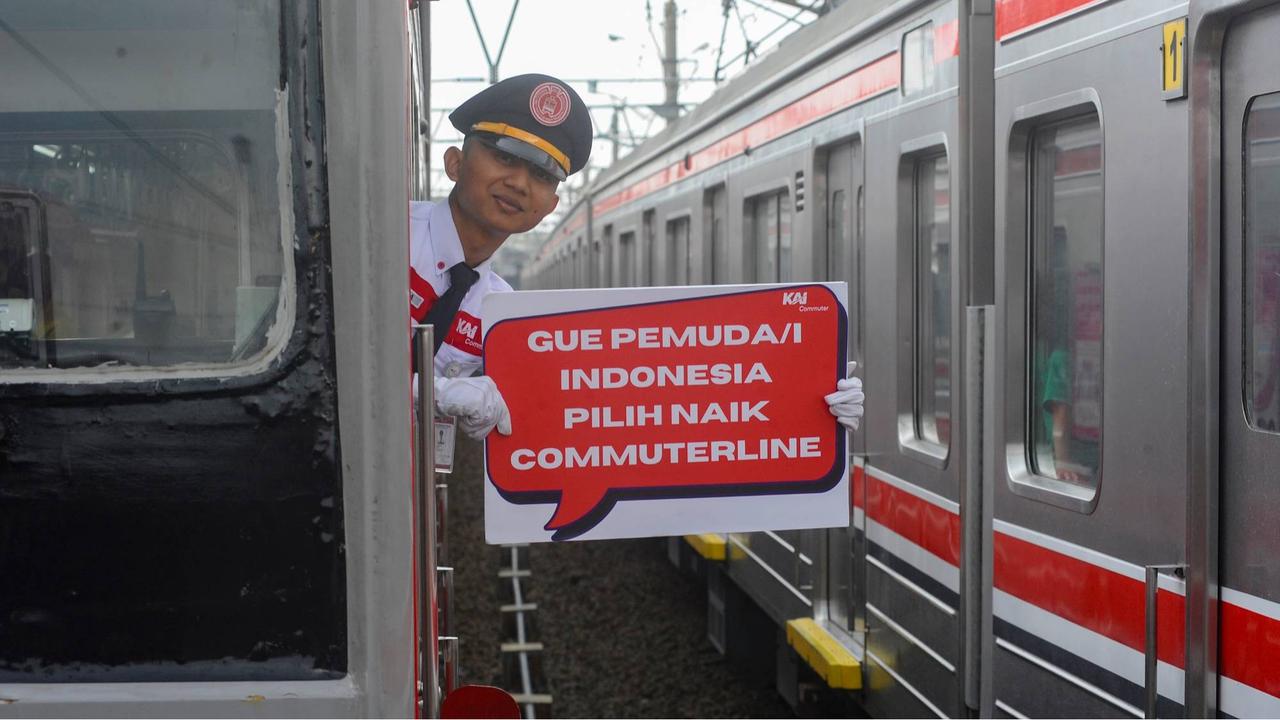 Peringatan Sumpah Pemuda di KRL Commuter Line