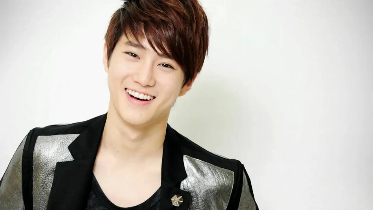 Suho EXO Disebut Anak Pengkhianat yang Anti-Pemerintah Korea