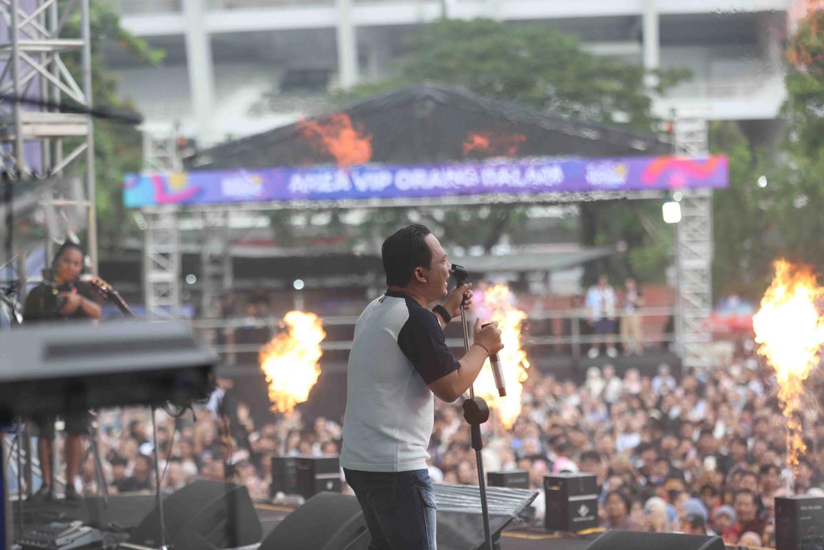 FOTO: Wali Hadirkan Nuansa Religius Jelang Buka Puasa di KLBB Festival 2026