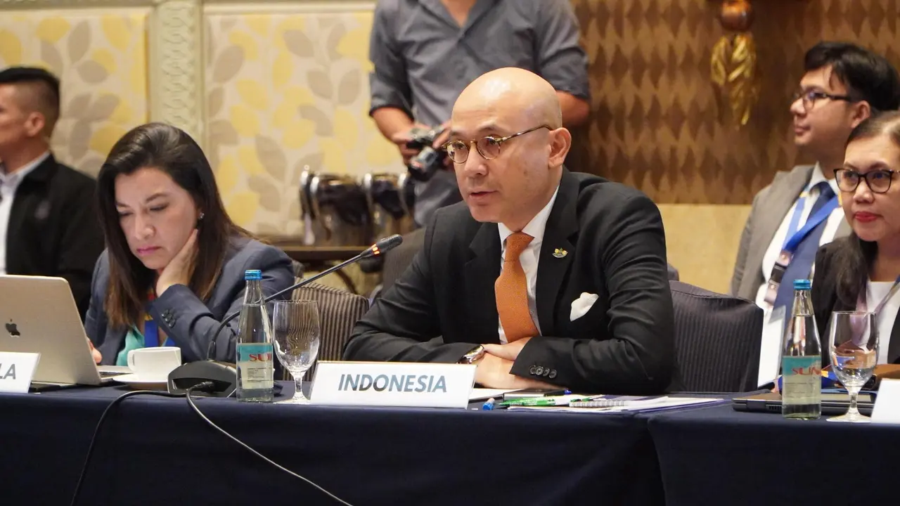 Wamenlu RI Arrmanatha Nasir dalam KTT Negara Berpenghasilan Menengah di Manila, Filipina, Selasa (29/4/2025). (Dok. Kemlu RI)