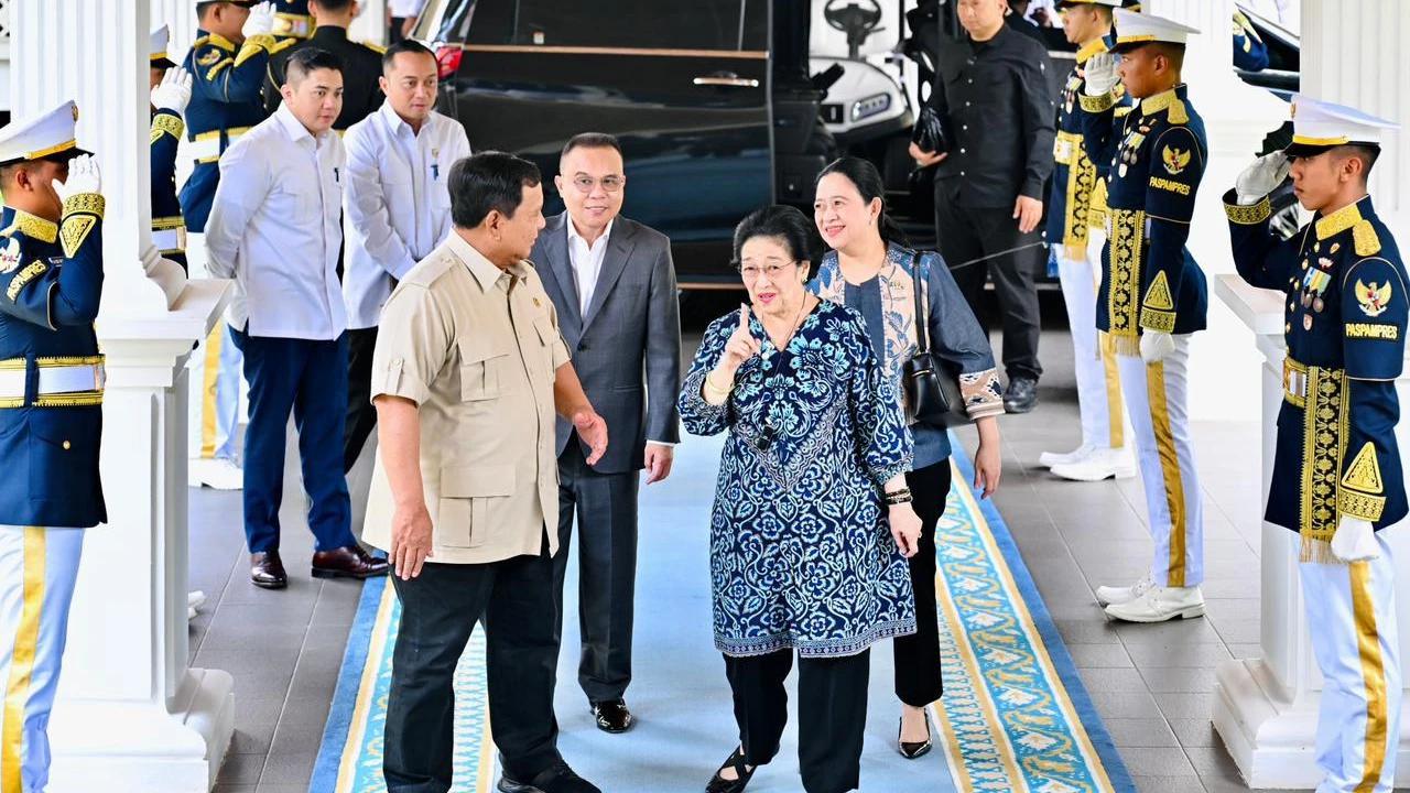 Melihat Bahasa Tubuh Prabowo–Megawati Bertemu di Istana Jelang Lebaran dari Jepretan Foto