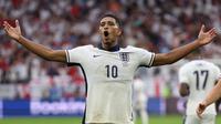 Sempat tertinggal 0-1 dari Slovakia, Inggris berhasil menyamakan kedudukan lewat gol yang dicetak Jude Bellingham pada menit ke-90+5. (Adrian DENNIS/AFP)