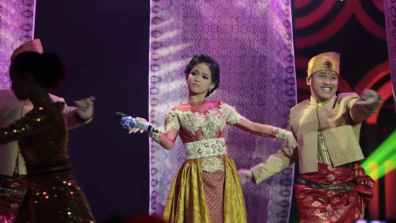 [Bintang] 5 Peserta Bersaing di Konser Top 5 D'Academy 4 Malam Ini