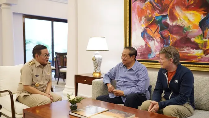 SBY in Christopher Lehmfuhl obiskala Balai Kota Jakarta, Pramono Anung izrazil podporo