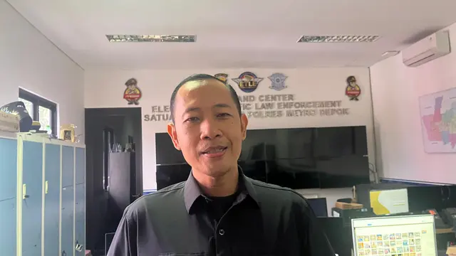 Kepala Urusan Humas Polres Metro Depok, AKP Made Budi mengatakan, penemuan mayat telah dilaporkan warga ke Polsek Beji dan Polres Metro Depok.