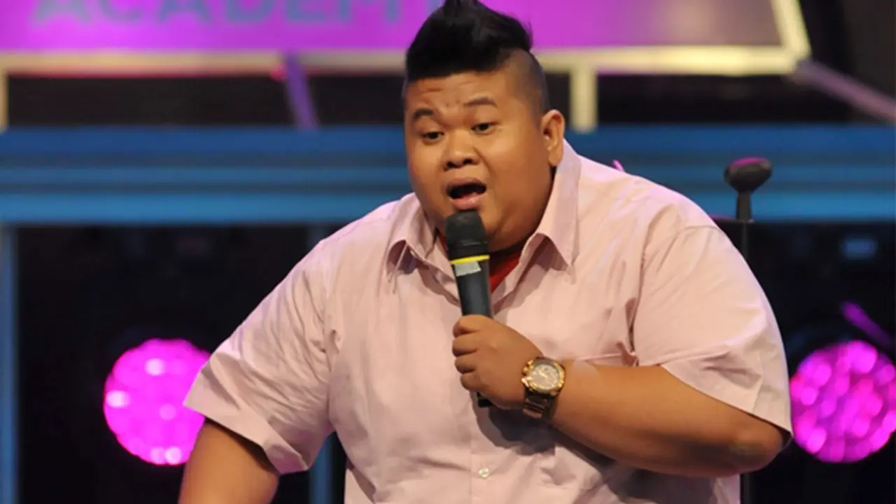 Lolo Stand Up Comedy Academy