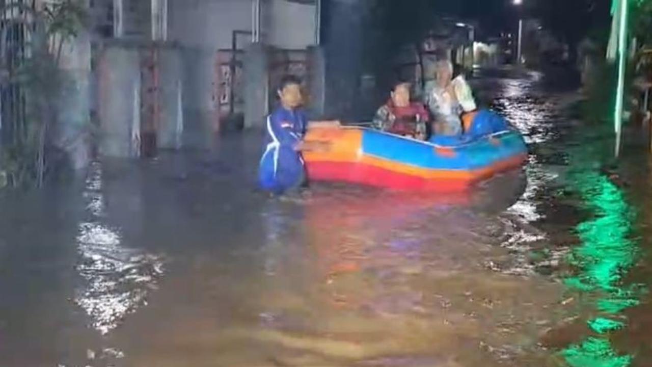Banjir Jember Meluas: 23 Desa Terdampak, Satu Warga Meninggal Dunia Akibat Sengatan Listrik