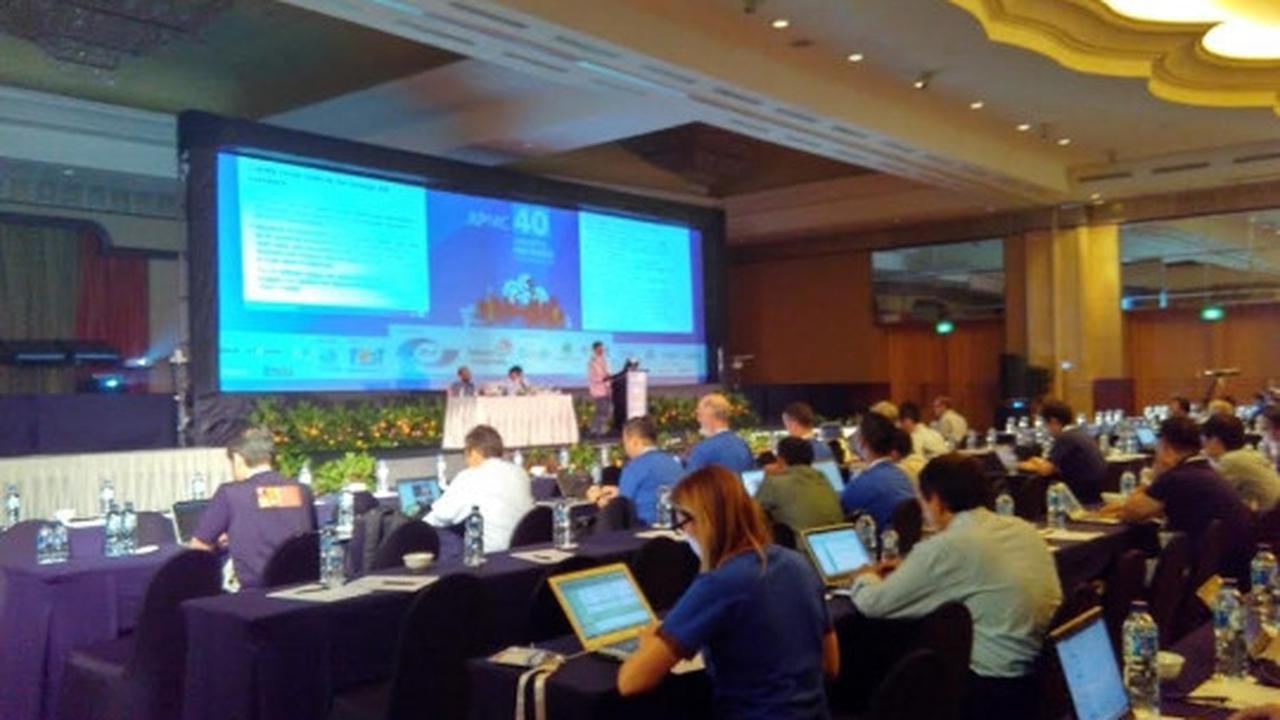Situasi hari terakhir APNIC 40 di Jakarta, peserta tetap fokus