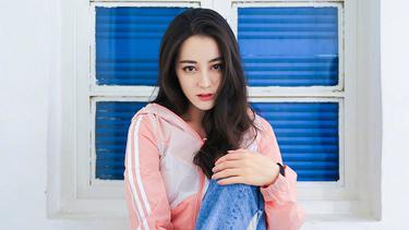 Potret Dilraba Dilmurat Perempuan Tercantik Di Asia Keturunan Uighur News Entertainment Fimela Com