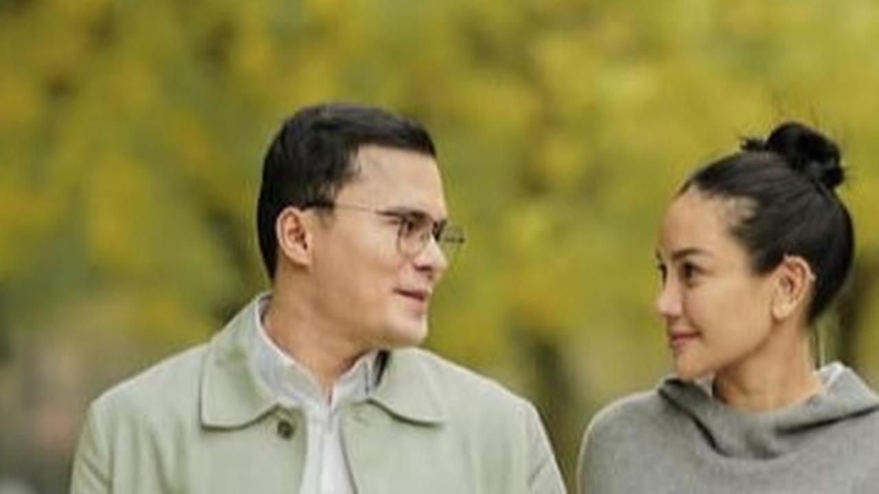 Intip Keseruan Nikita Mirzani dan Fuji Liburan Bareng Dokter Oky ke Eropa