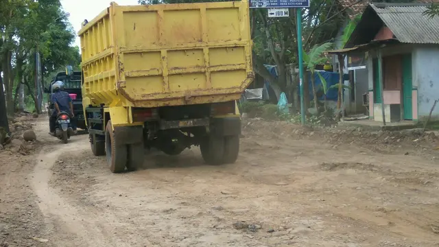 Jalan Rusak di Pekalongan