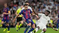 Transformasi Sunyi Eric Garcia di Barcelona Era Hansi Flick: Dari Terpinggirkan ke tak Tergantikan