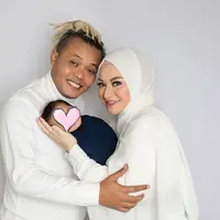 Potret Nathalie Holscher dan Sule. (Sumber: Instagram/ferdinan_sule)