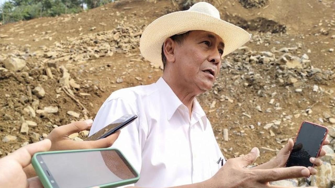 Geolog Duga Aliran Sungai Terputus di Tanah Datar Akibat Kawasan Bukit Kapur