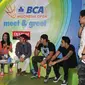 Meski sibuk di dunia hiburan, seleb-seleb ini menyempatkan waktunya untuk mendukung tim bulu tangkis Indonesia di BCA Indonesia Open 2015