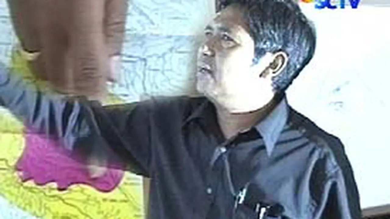 120405dGunungMeletus.jpg