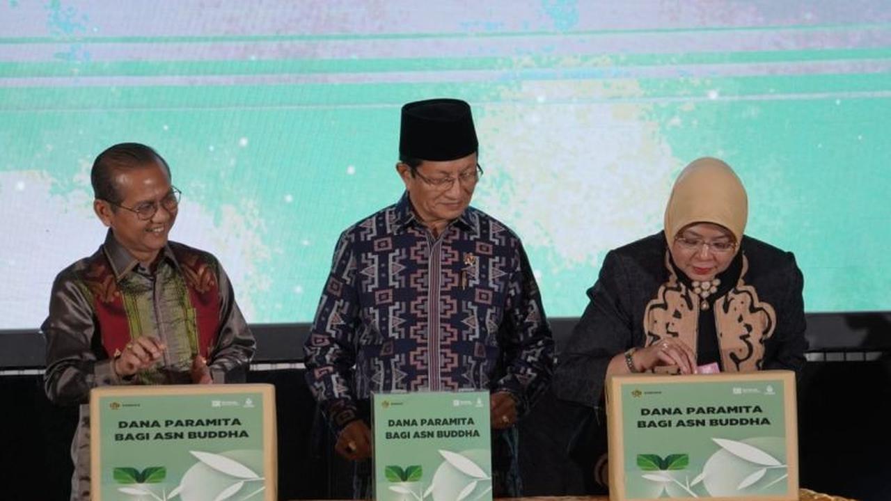 Menag Luncurkan Dana Paramita ASN Buddha, Wujudkan Kepedulian Sosial Keagamaan