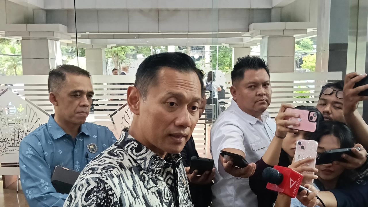 Bahas Utang Kereta Cepat Whoosh, AHY Datangi Menkeu Purbaya