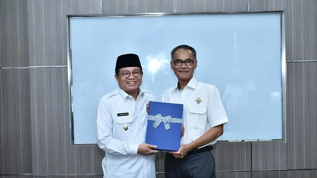 Plt Gubernur Jambi Fachrori Umar