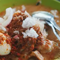 Lontong Bang Iwan (zahramanda.blogspot.co.id)
