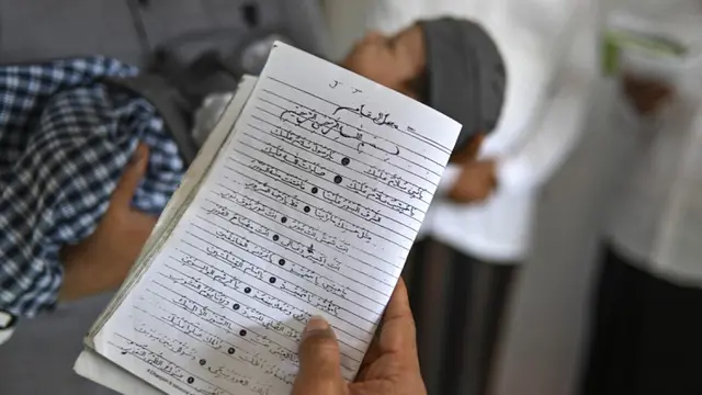 FOTO: Prosesi Aqiqah Menyambut Bayi yang Baru Lahir di Aceh