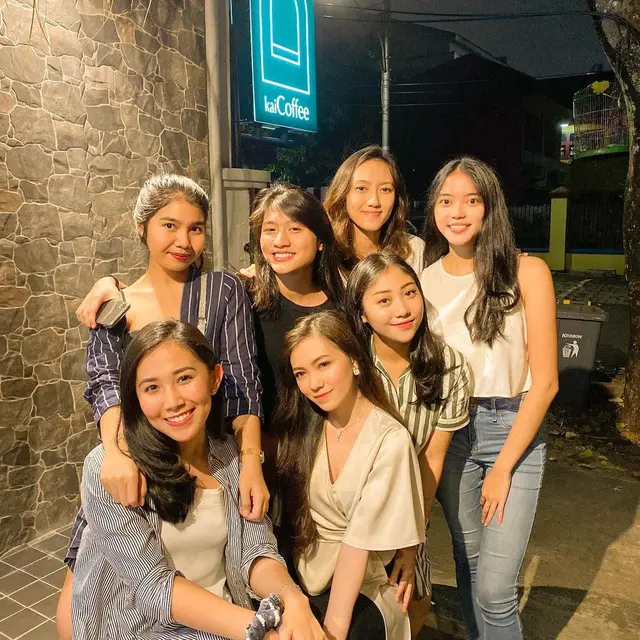 Jelang Pernikahan, Ini 6 Potret Bridal Shower Winona Willy Adik Nikita Willy
