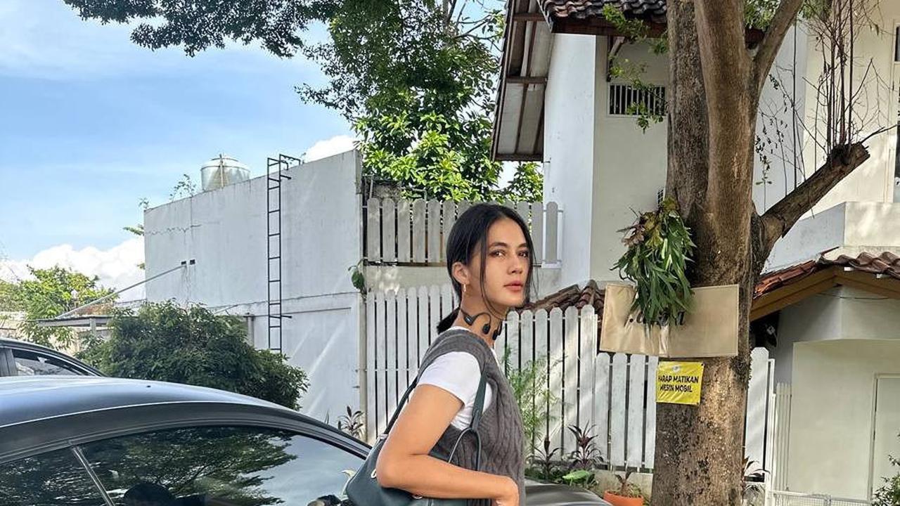 Gaya Keren Paula Verhoeven Antar Anak Sekolah, Tampil Santai Cantik Banget & Kini Makin Langsing