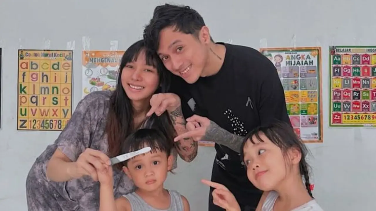Kabar bahagia dari keluarga bimo dan irene. (credit:instagram.com/irene_agustine)