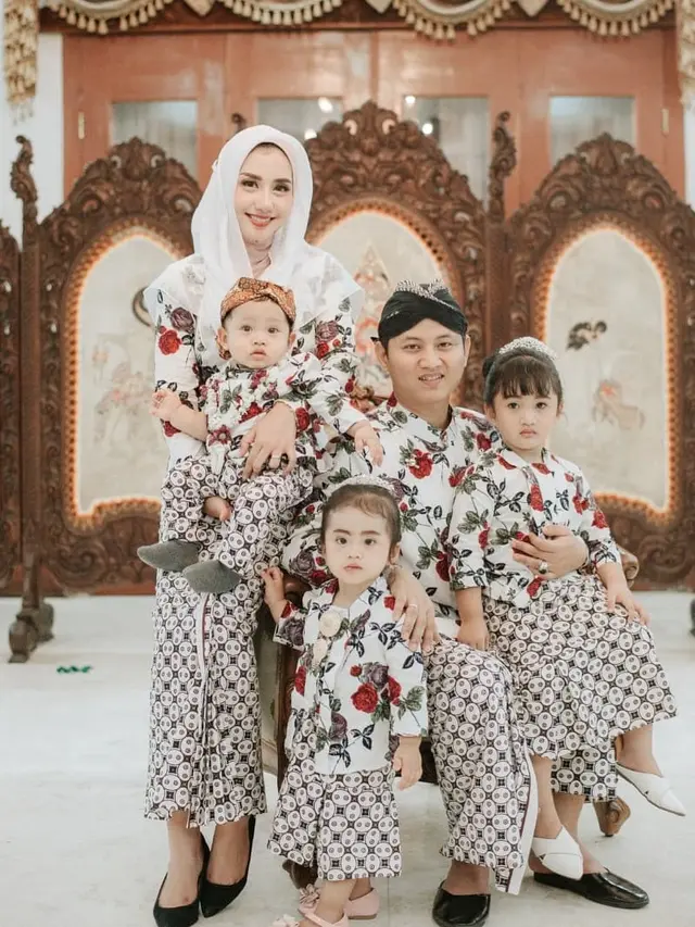 6 Momen Manis Bupati Trenggalek dan Istri, Selalu Harmonis