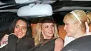 Seperti yang sudah diketahui Paris Hilton dan Lindsay Lohan memang sudah berseteru sejak tahun 2006 lalu. (E! News)