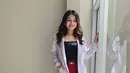 Sosok Aisyah Nabilah sudah banyak menghiasi layar kaca sejak tahun 2019. Dalam dunia akting ia sudah banyak berperan di beberapa film hingga sinetron. Salah satunya ialah di Love Story The Series sebagai Clarissa. (Liputan6.com/IG/@ichanabilahh)