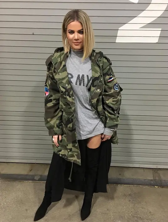 Pada awal bulan Mei, Tristan Thompson sendiri sudah kembali tinggal barengan Khloe dan anaknya. (instagram/khloekardashian)