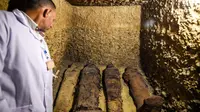 Situs makam kuno berisi 50 mumi ditemukan di Mesir (AFP/Mohamed El-Shahed)