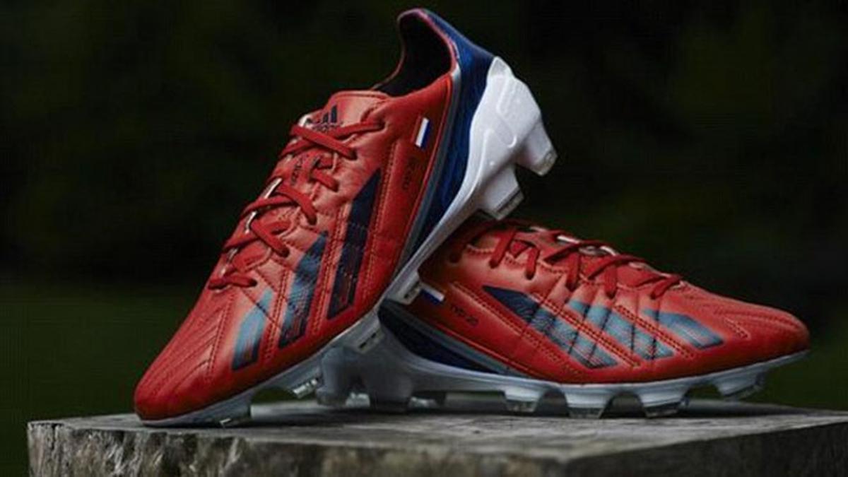 Sepatu bola adidas predator van deals persie