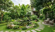 7 Ide Taman Rumah Sejuk dengan Tanaman Buah dan Kolam Ikan, Bisa Jadi Inspirasi