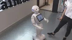 Digital media agency Brainlabs, menyewa Robot bernama Pepper yang bekerja sebagai resepsionis. 
