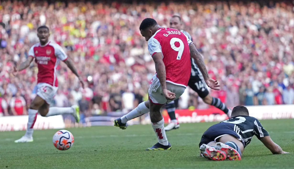 Dramatis lantaran dua gol kemenangan Arsenal tercipta di menit injury time babak kedua. (AP Photo/Kirsty Wigglesworth)
