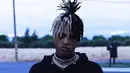 Mantan XXXTentacion, Geneva Ayala, ingin memberikan tribute namun sepertinya sahabat sang rapper tak menyukai hal itu. (instagram/badvibesforeverofficial)