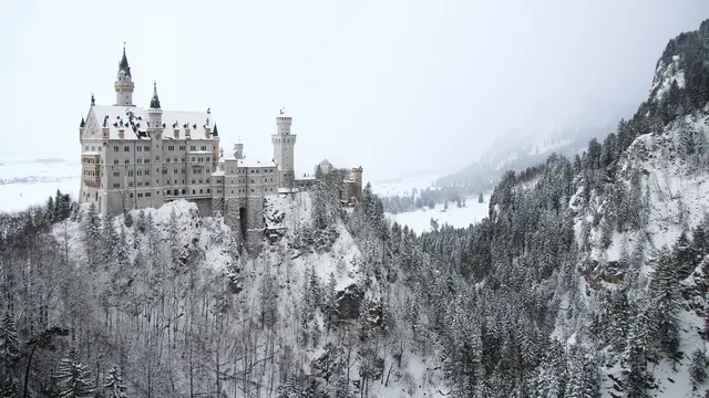 Neuschwanstein Castle