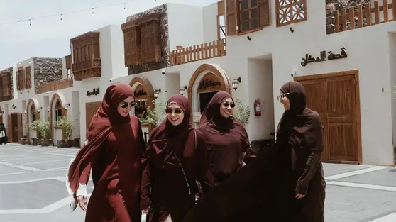 Nagita Slavina dan Tiga Adiknya Umrah Bersama, Sisters Till Jannah