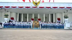Seskab Teddy Undang 3 Pelajar Ikut Upacara HUT RI di Istana