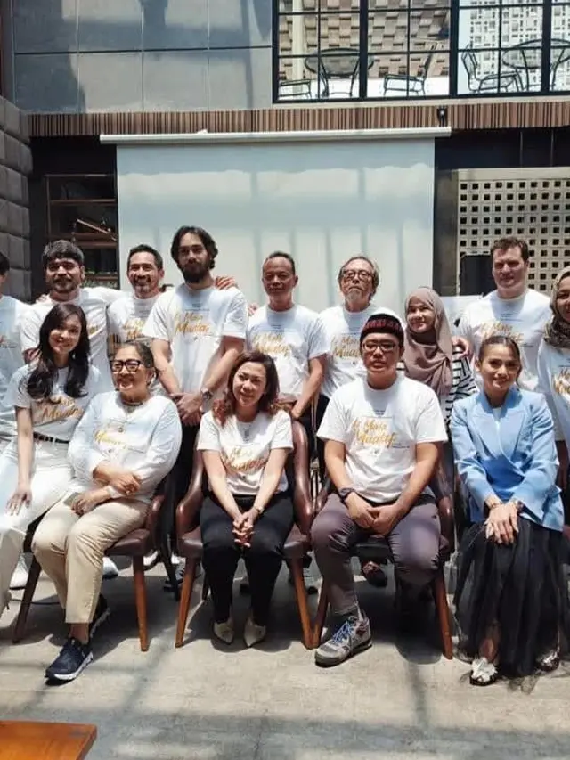 Yama Carlos menghadiri konferensi pers film Air Mata Mualaf di Jakarta Selatan, Minggu, 29 September 2024. (Foto: Dok. Instagram @dewiirawan13)