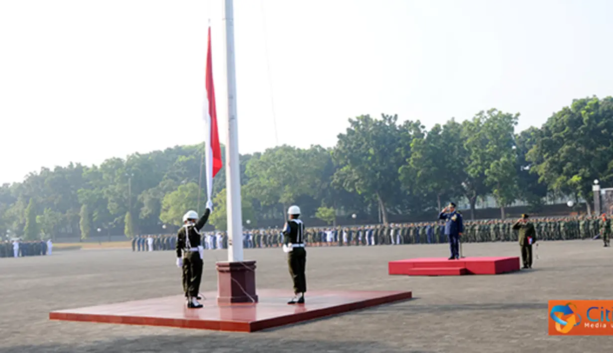 Citizen6, Jakarta: Upacara Peringatan HUT Ke-66 Proklamasi Kemerdekaan Republik Indonesia di Lapangan Upacara Mabes TNI Cilangkap, Jakarta Timur, Rabu (17/8). (Pengirim: Badarudin Bakri)