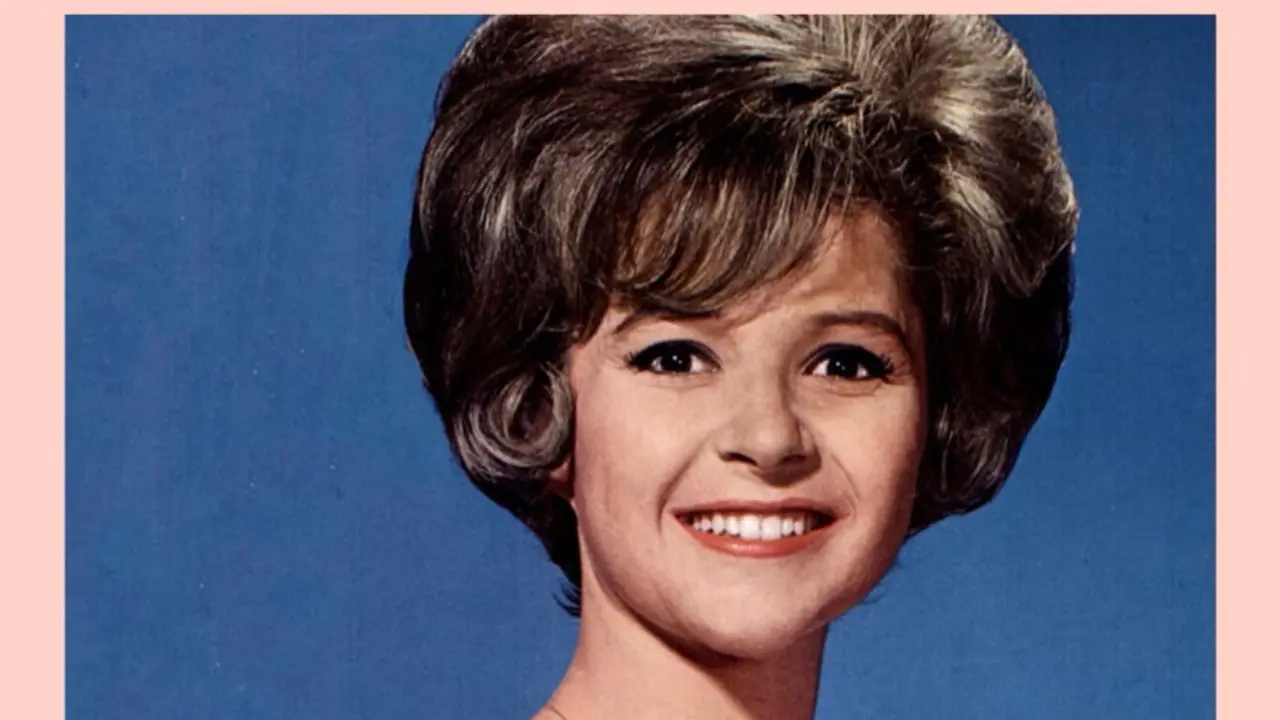 “Rockin’ Around the Christmas Tree” dari album Brenda Lee. (Foto: Dok. YouTube)